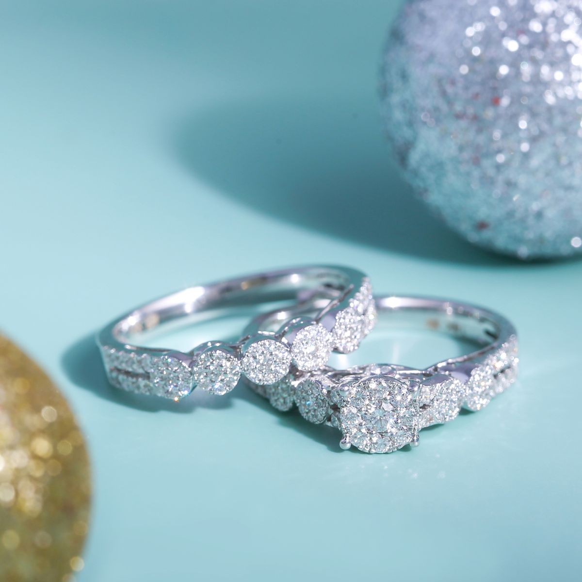 Bagues précieuses serties de diamants